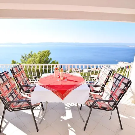 Dubravka アパート ピサック