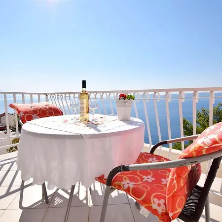 アパート Dubravka ピサック