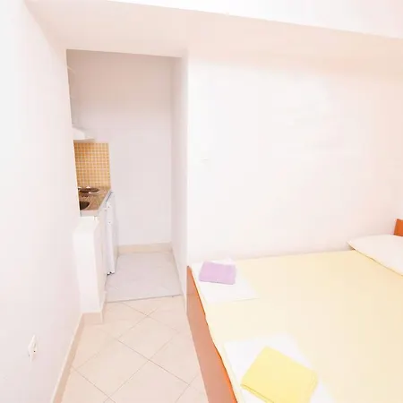 Dubravka アパート ピサック