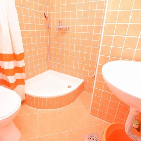 Dubravka アパート *