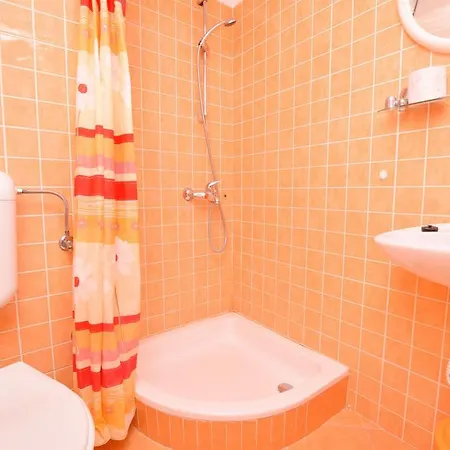 Dubravka アパート *