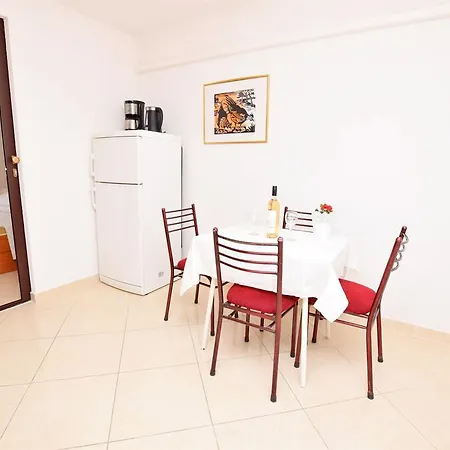 アパート Dubravka ピサック